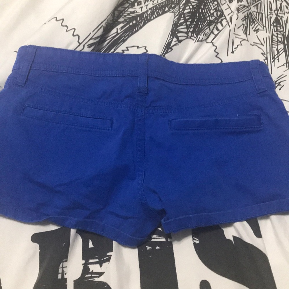 Shorts - Picture 2 of 2